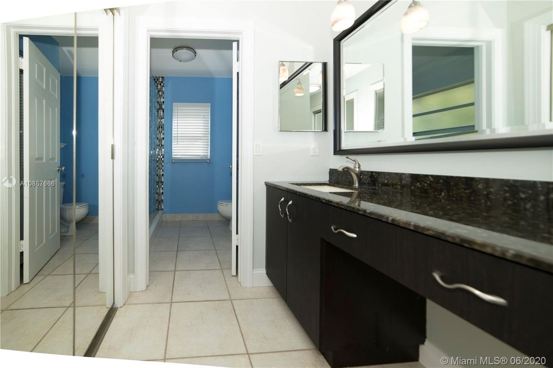 Recently Sold: $710,000 (5 beds, 3 baths, 3367 Square Feet)