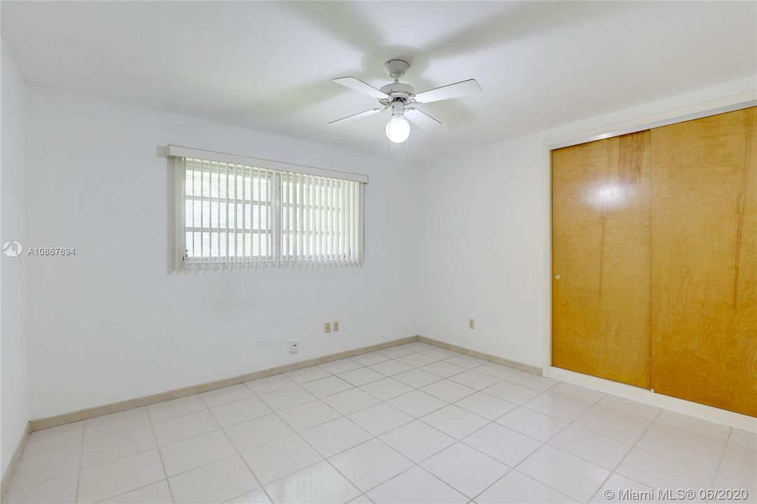 Recently Sold: $740,000 (3 beds, 2 baths, 2193 Square Feet)