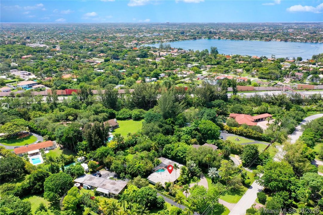 Recently Sold: $740,000 (3 beds, 2 baths, 2193 Square Feet)