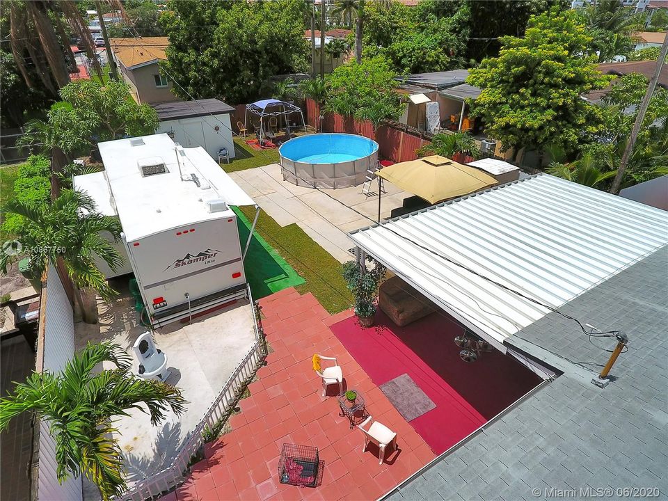 Recently Sold: $349,000 (3 beds, 1 baths, 1080 Square Feet)