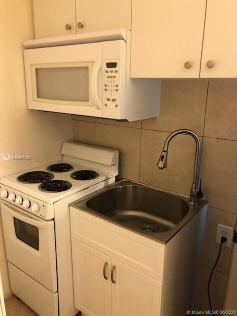 Vendido Recientemente: $55,000 (4 camas, 2 baños, 0 Pies cuadrados)