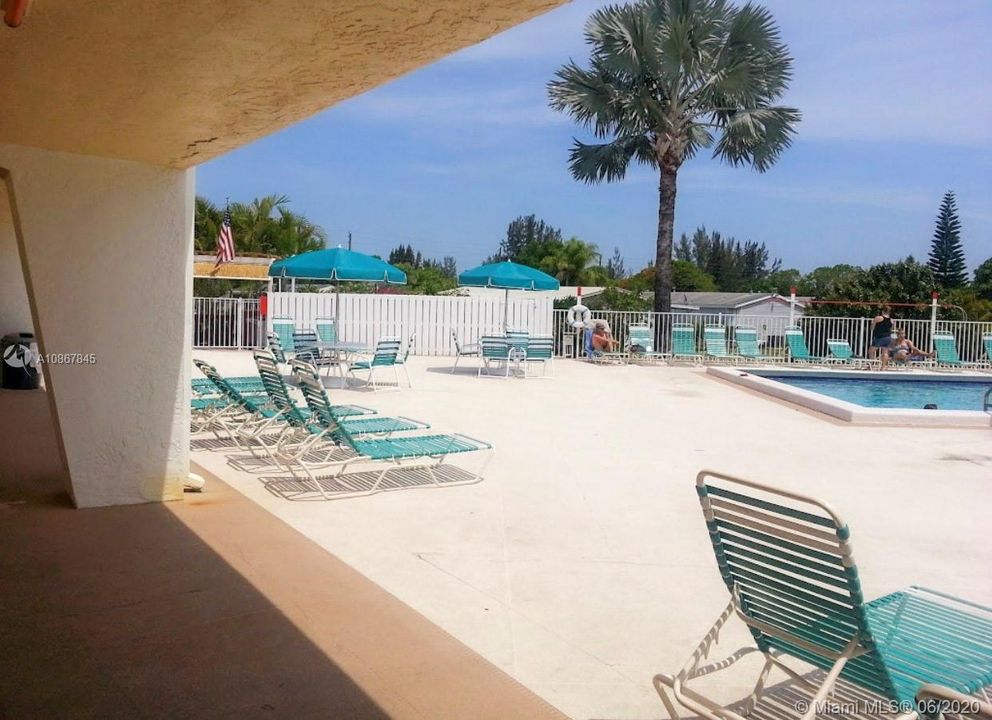 Recently Sold: $75,000 (3 beds, 2 baths, 8255 Square Feet)