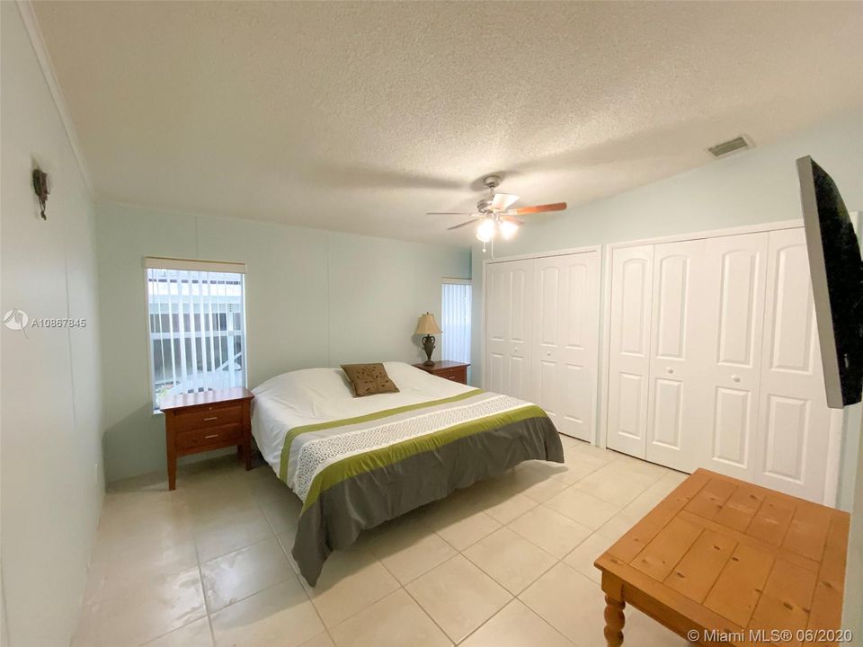 Recently Sold: $75,000 (3 beds, 2 baths, 8255 Square Feet)