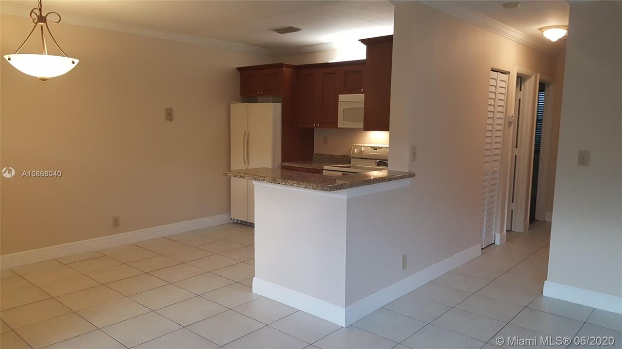 Recently Sold: $129,000 (2 beds, 2 baths, 835 Square Feet)