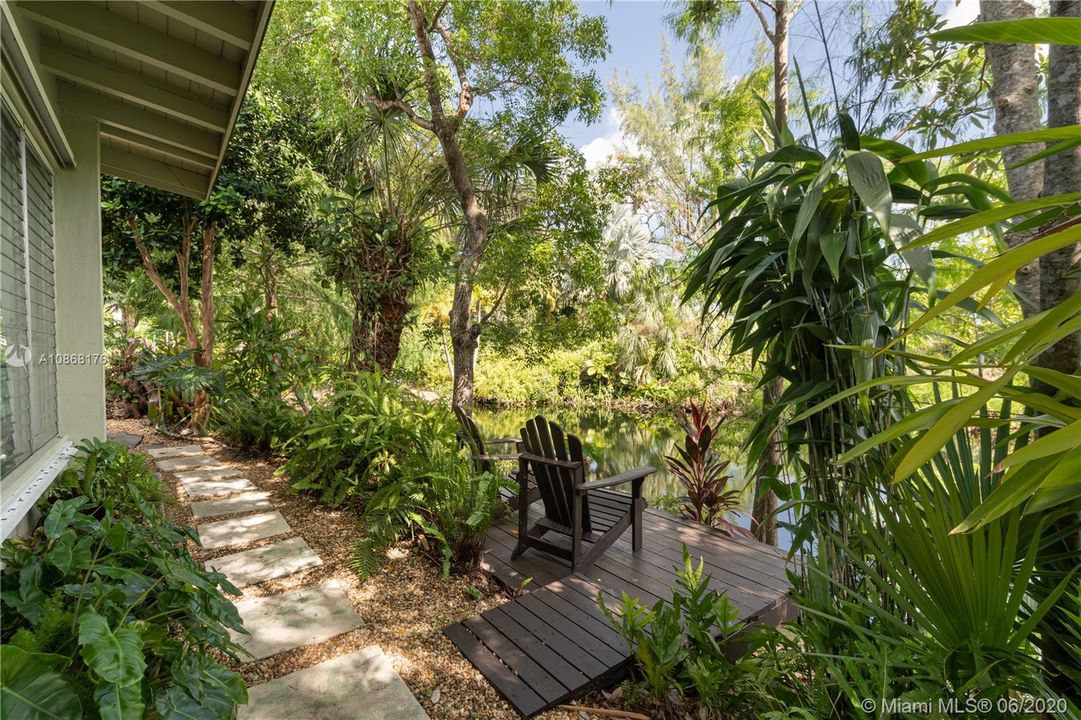 Vendido Recientemente: $799,000 (4 camas, 3 baños, 1708 Pies cuadrados)
