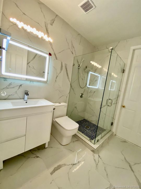 Недавно арендовано: $5,450 (7 спален, 4 ванн, 3945 Квадратных фут)