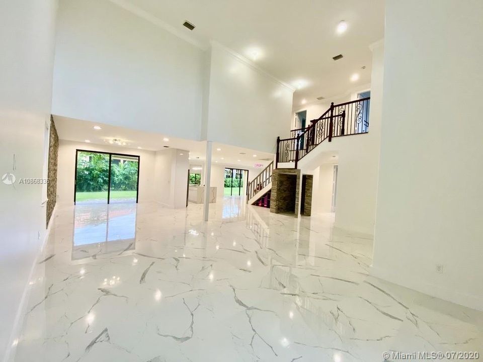 Недавно арендовано: $5,450 (7 спален, 4 ванн, 3945 Квадратных фут)
