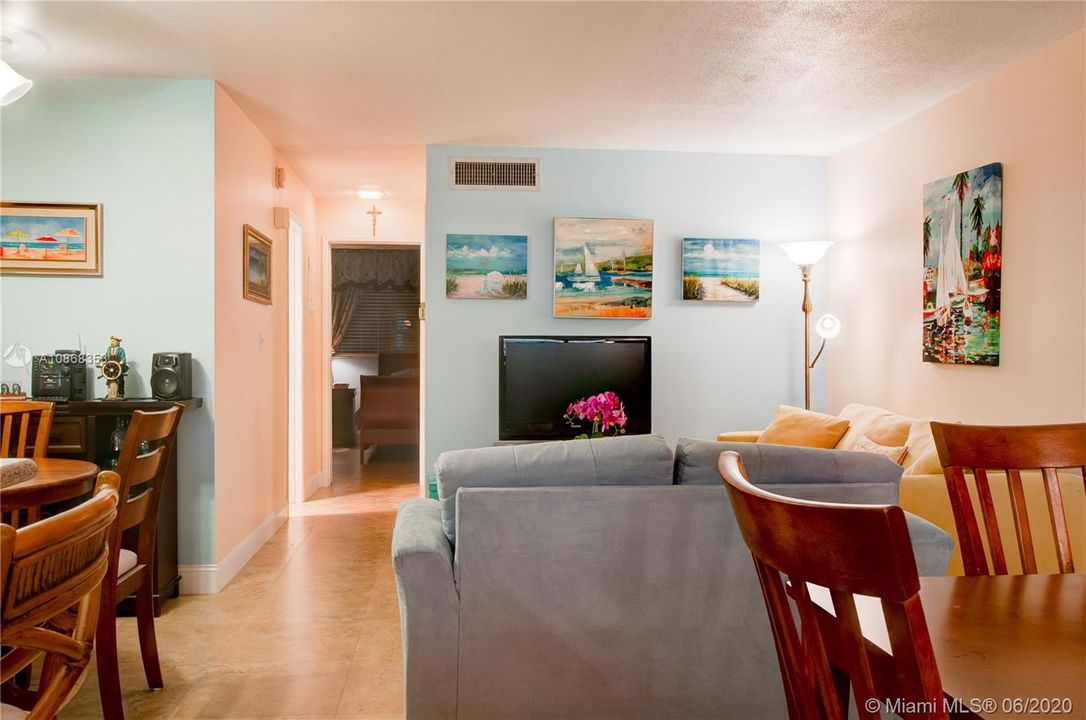 Vendido Recientemente: $99,900 (1 camas, 1 baños, 900 Pies cuadrados)