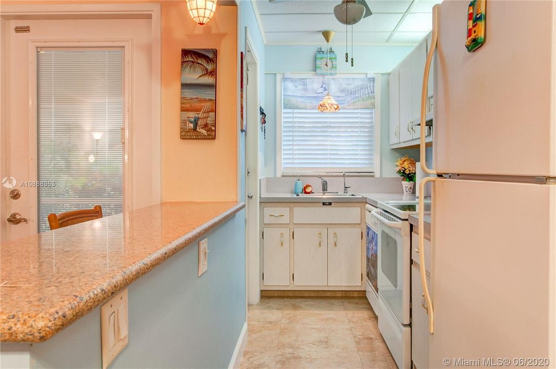 Vendido Recientemente: $99,900 (1 camas, 1 baños, 900 Pies cuadrados)