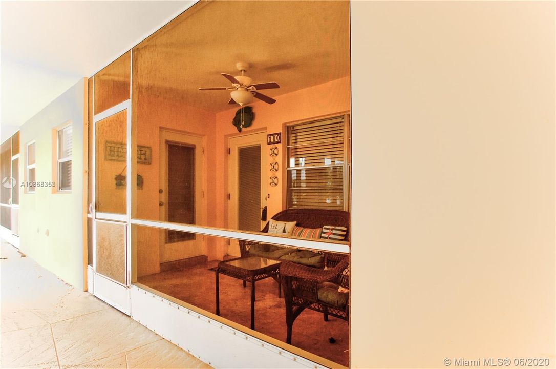 Vendido Recientemente: $99,900 (1 camas, 1 baños, 900 Pies cuadrados)