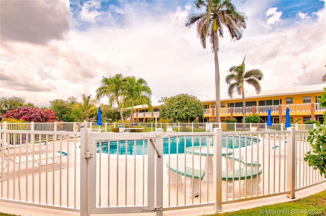 Vendido Recientemente: $99,900 (1 camas, 1 baños, 900 Pies cuadrados)
