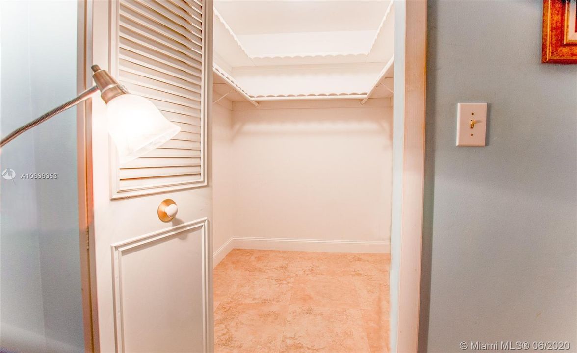 Vendido Recientemente: $99,900 (1 camas, 1 baños, 900 Pies cuadrados)