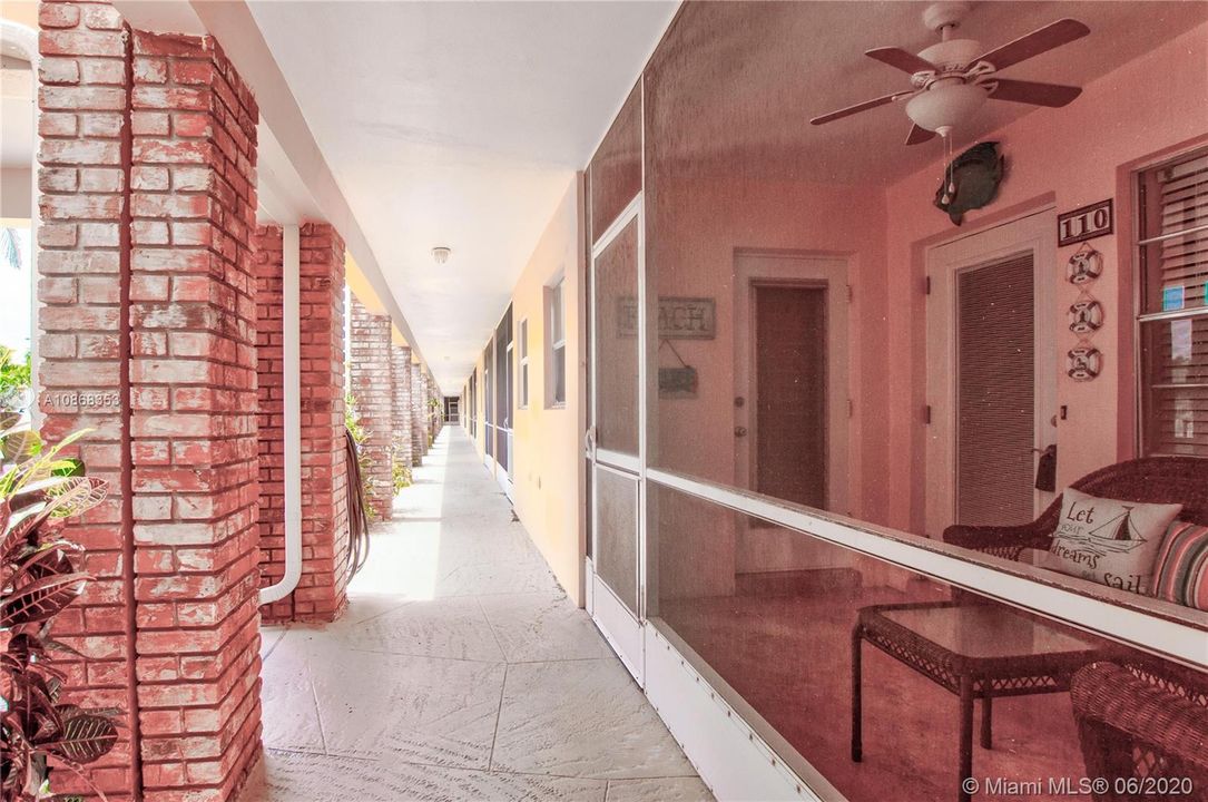 Vendido Recientemente: $99,900 (1 camas, 1 baños, 900 Pies cuadrados)