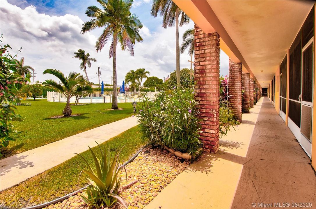 Vendido Recientemente: $99,900 (1 camas, 1 baños, 900 Pies cuadrados)
