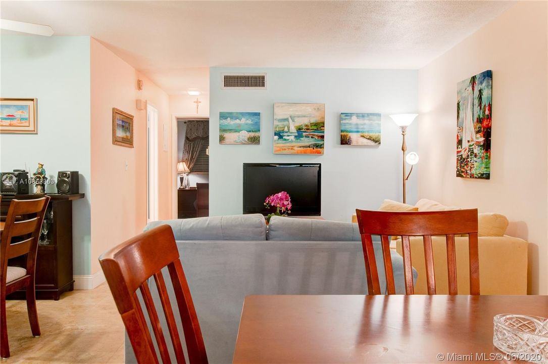 Vendido Recientemente: $99,900 (1 camas, 1 baños, 900 Pies cuadrados)