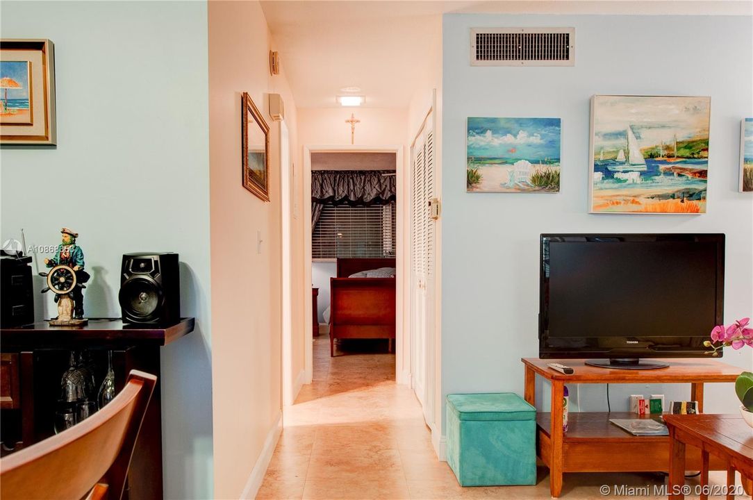 Vendido Recientemente: $99,900 (1 camas, 1 baños, 900 Pies cuadrados)