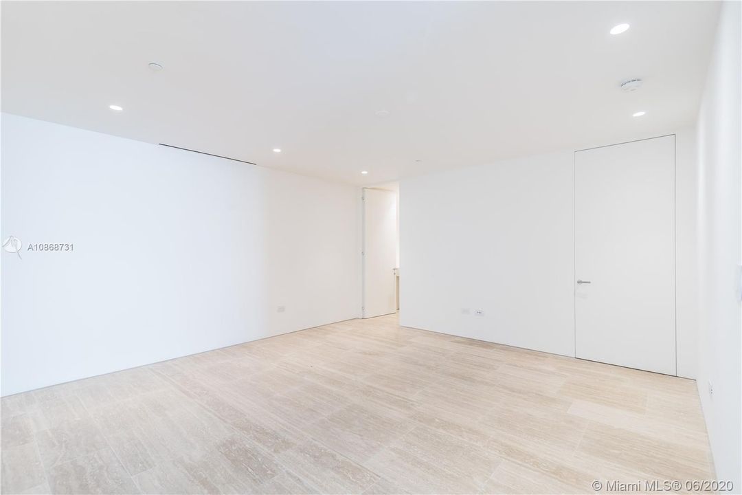Vendido Recientemente: $6,600,000 (2 camas, 3 baños, 2274 Pies cuadrados)