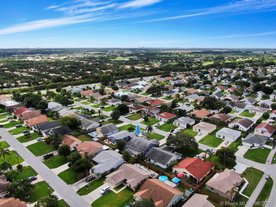 Recently Sold: $404,900 (3 beds, 2 baths, 1689 Square Feet)