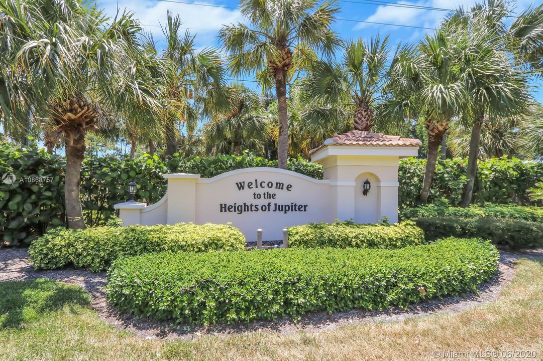 Recently Sold: $404,900 (3 beds, 2 baths, 1689 Square Feet)
