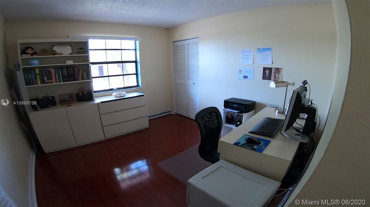 Vendido Recientemente: $186,000 (3 camas, 2 baños, 1300 Pies cuadrados)