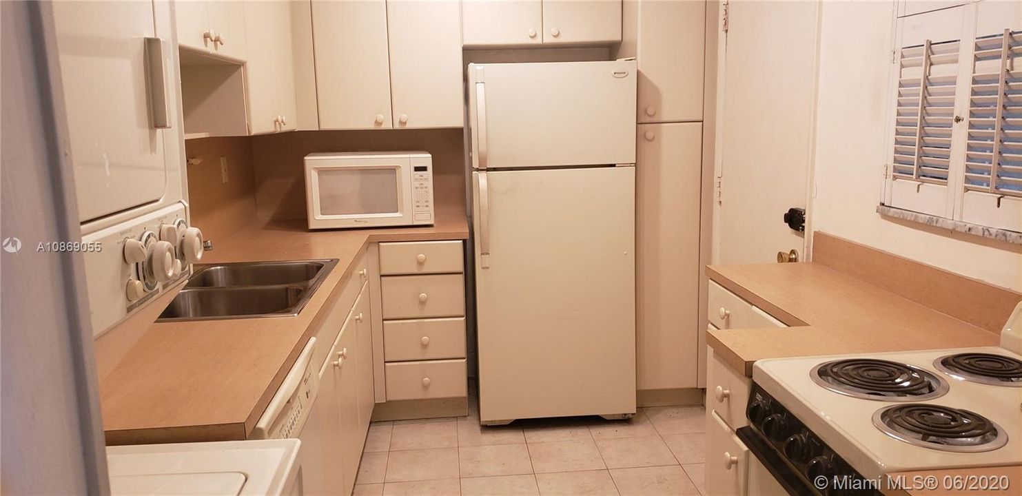 Vendido Recientemente: $110,000 (1 camas, 1 baños, 725 Pies cuadrados)