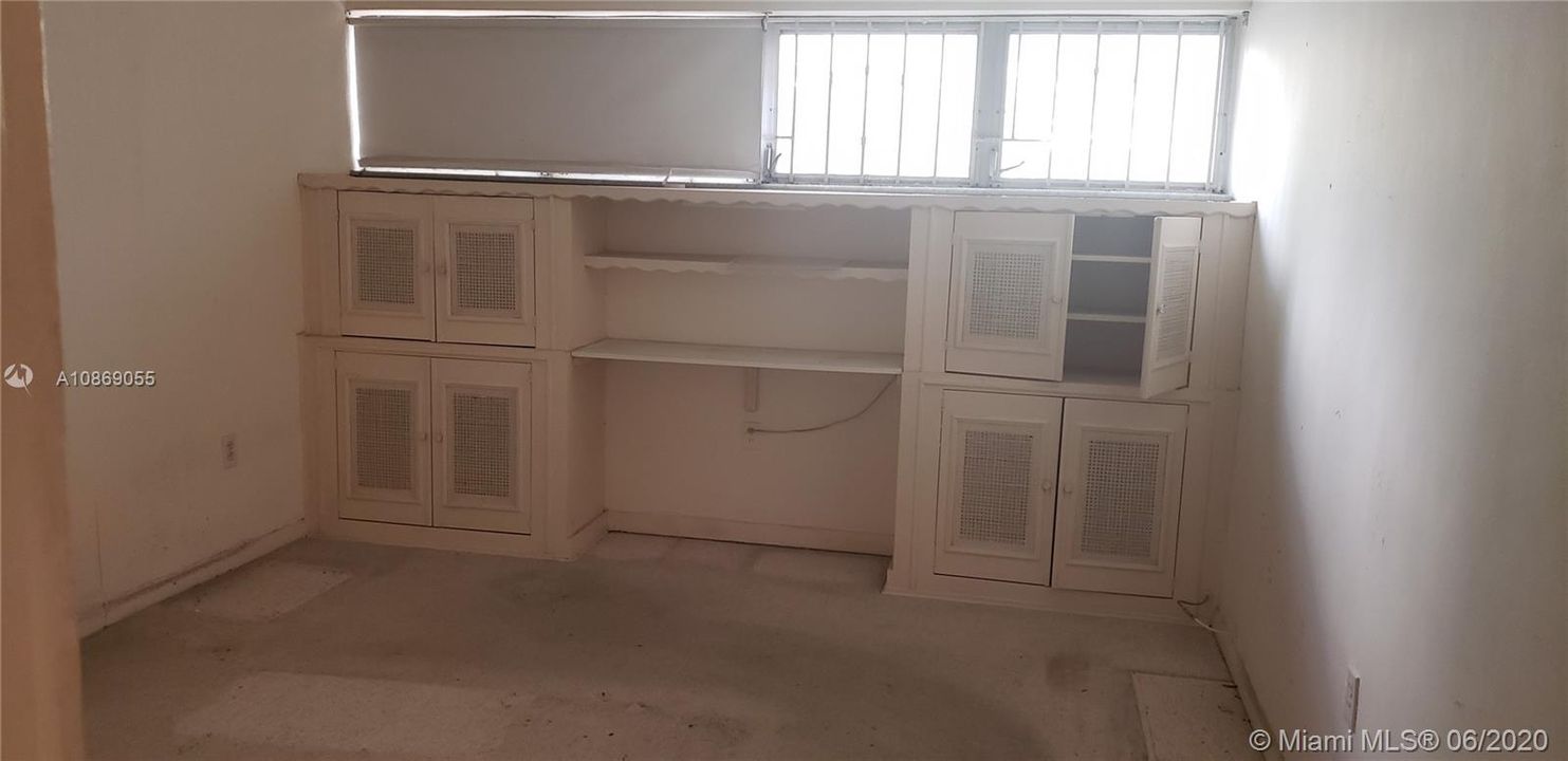 Vendido Recientemente: $110,000 (1 camas, 1 baños, 725 Pies cuadrados)