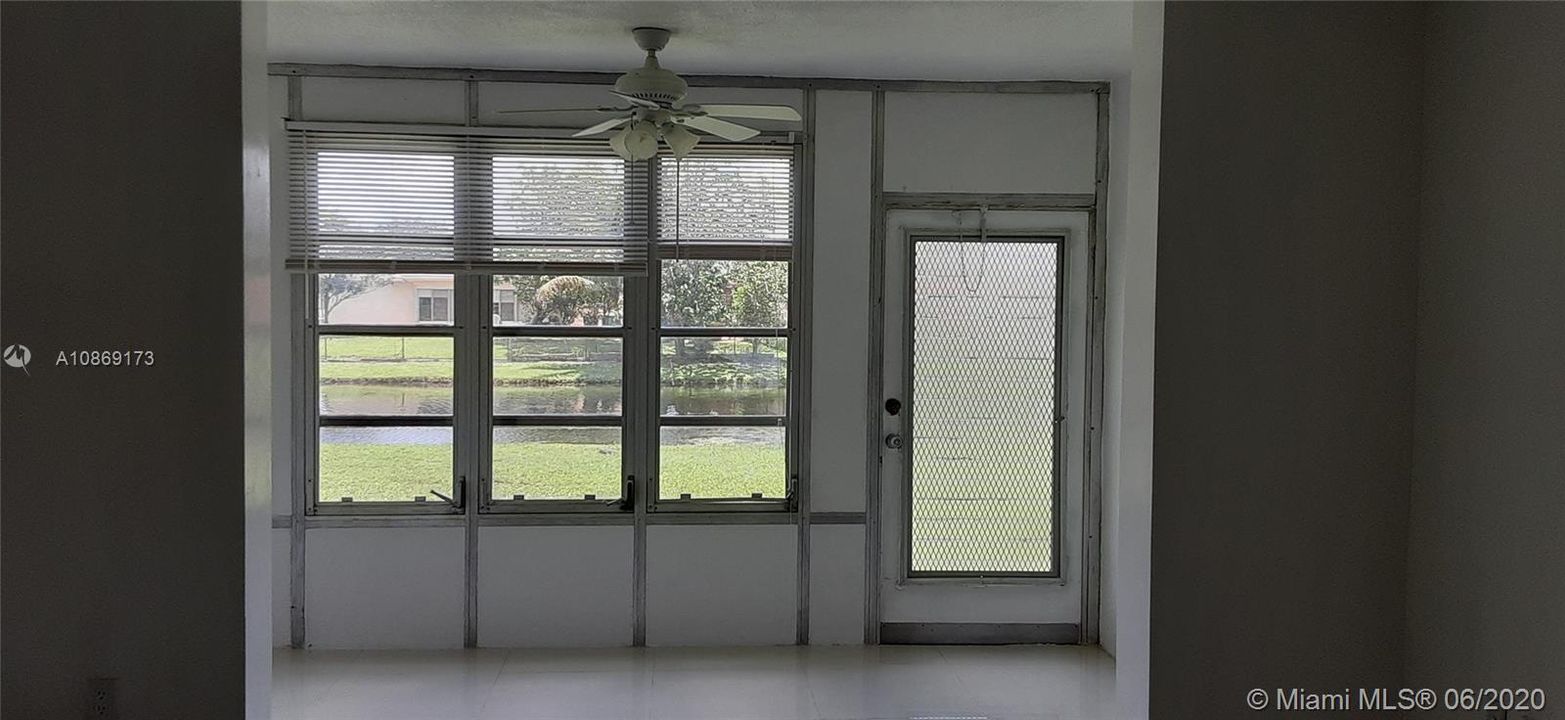 Recientemente alquilado: $1,200 (2 camas, 2 baños, 850 Pies cuadrados)