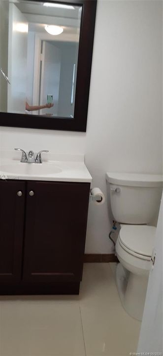 Recientemente alquilado: $1,200 (2 camas, 2 baños, 850 Pies cuadrados)