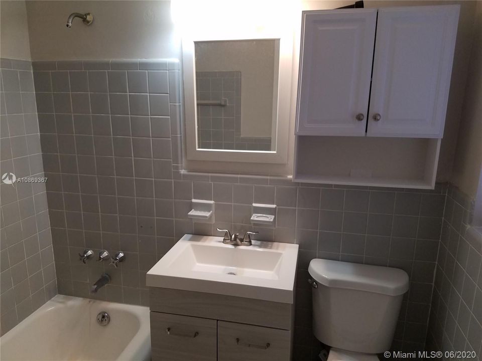 Recientemente alquilado: $1,025 (1 camas, 1 baños, 0 Pies cuadrados)