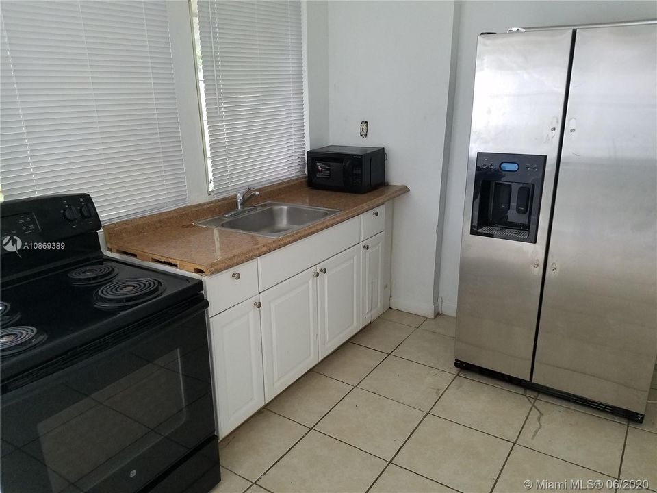 Recientemente alquilado: $950 (1 camas, 1 baños, 0 Pies cuadrados)