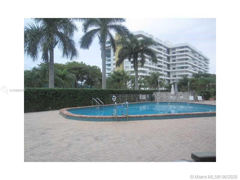Recently Sold: $800,000 (2 beds, 2 baths, 1260 Square Feet)