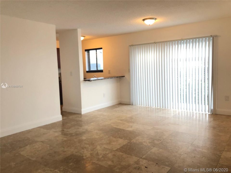 Недавно арендовано: $1,150 (1 спален, 1 ванн, 6984 Квадратных фут)