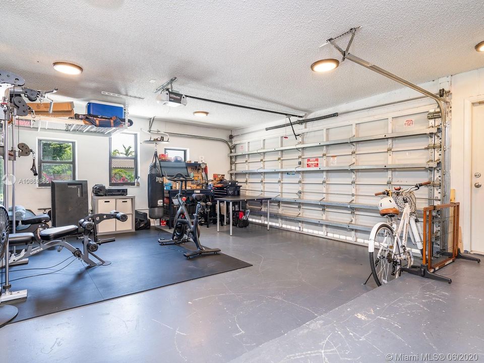 Recently Rented: $4,200 (3 beds, 3 baths, 2720 Square Feet)