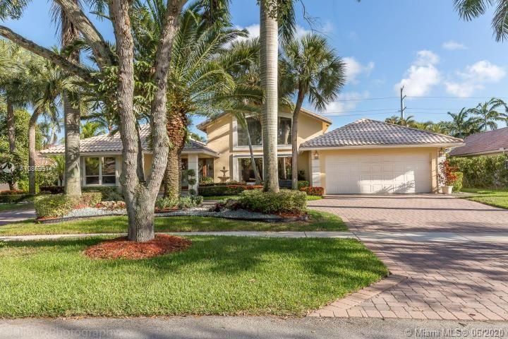 Vendido Recientemente: $1,195,000 (4 camas, 3 baños, 3921 Pies cuadrados)