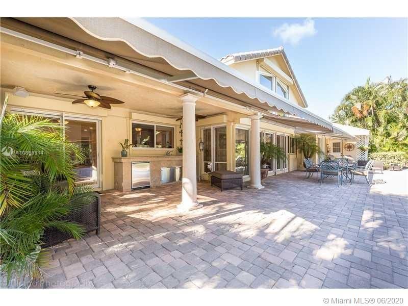 Vendido Recientemente: $1,195,000 (4 camas, 3 baños, 3921 Pies cuadrados)