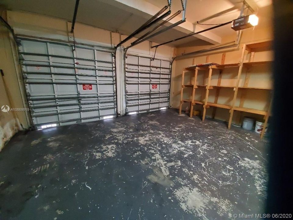 Recientemente alquilado: $3,000 (5 camas, 3 baños, 2583 Pies cuadrados)