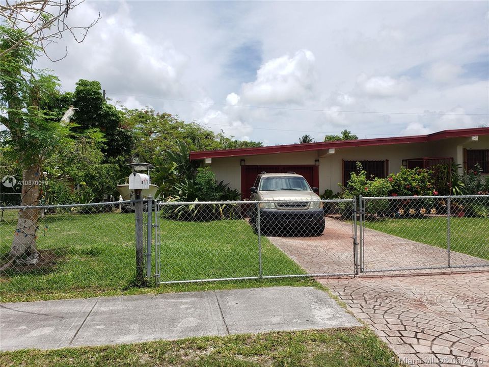 Recently Sold: $234,900 (3 beds, 2 baths, 1194 Square Feet)