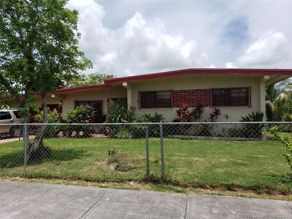 Recently Sold: $234,900 (3 beds, 2 baths, 1194 Square Feet)