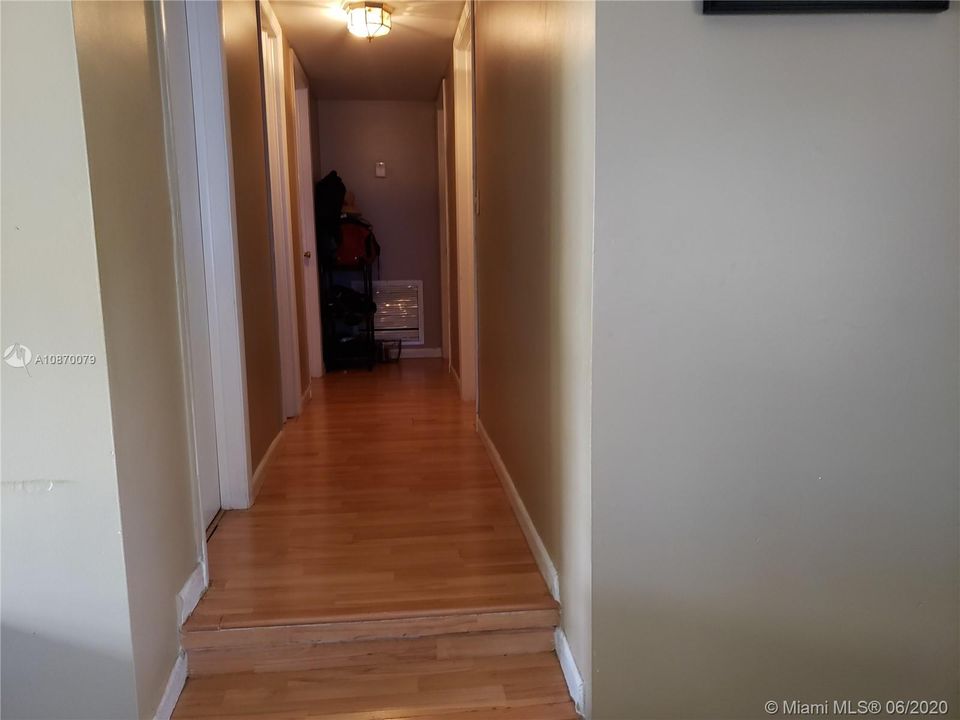 Recently Sold: $234,900 (3 beds, 2 baths, 1194 Square Feet)