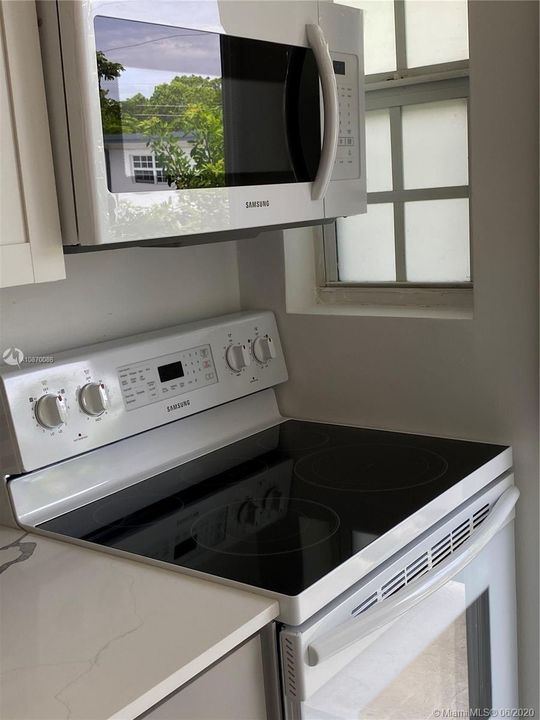 Recientemente alquilado: $1,300 (2 camas, 1 baños, 653 Pies cuadrados)