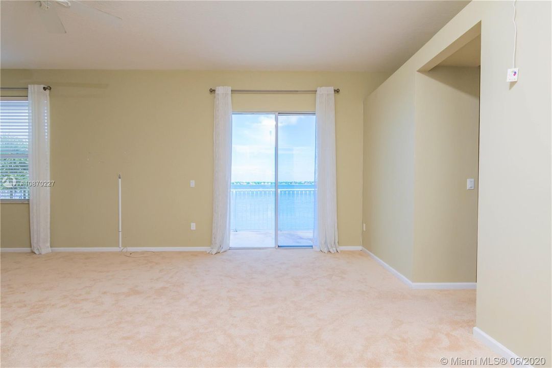 Recently Rented: $3,500 (4 beds, 3 baths, 3628 Square Feet)