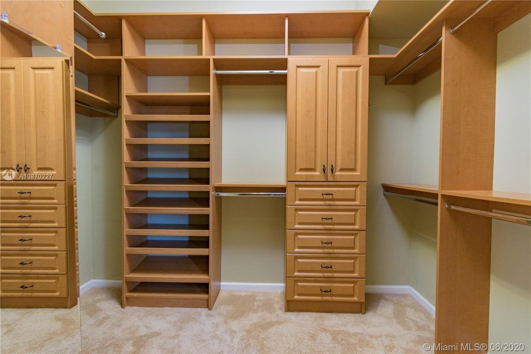 Recently Rented: $3,500 (4 beds, 3 baths, 3628 Square Feet)