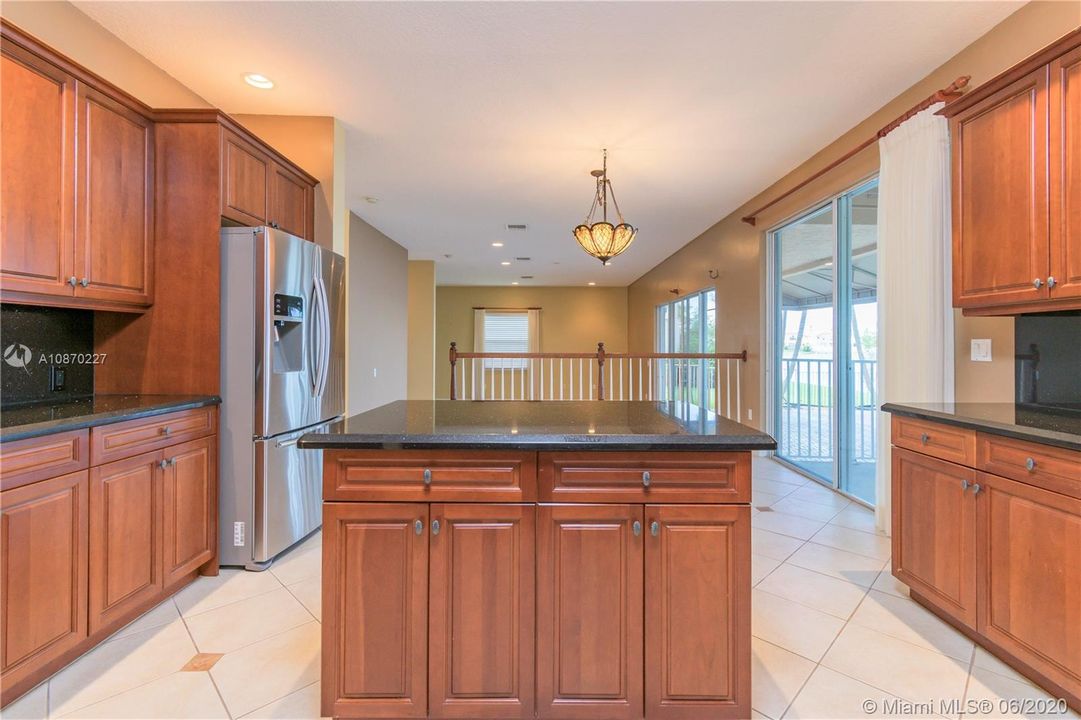 Recently Rented: $3,500 (4 beds, 3 baths, 3628 Square Feet)