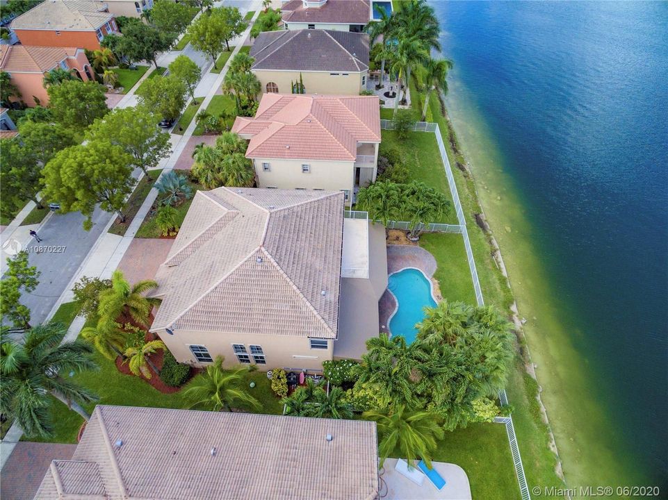 Recently Rented: $3,500 (4 beds, 3 baths, 3628 Square Feet)