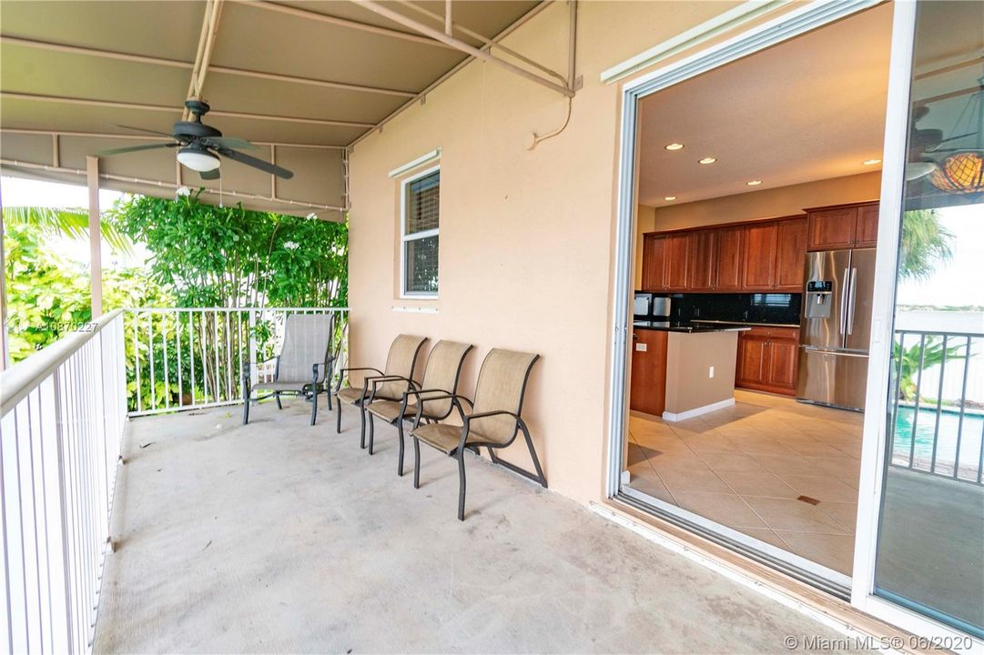 Recently Rented: $3,500 (4 beds, 3 baths, 3628 Square Feet)