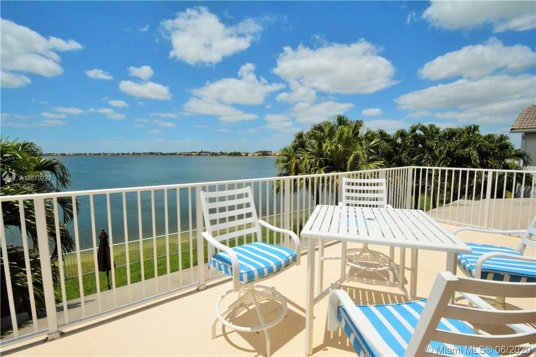 Recently Rented: $3,500 (4 beds, 3 baths, 3628 Square Feet)