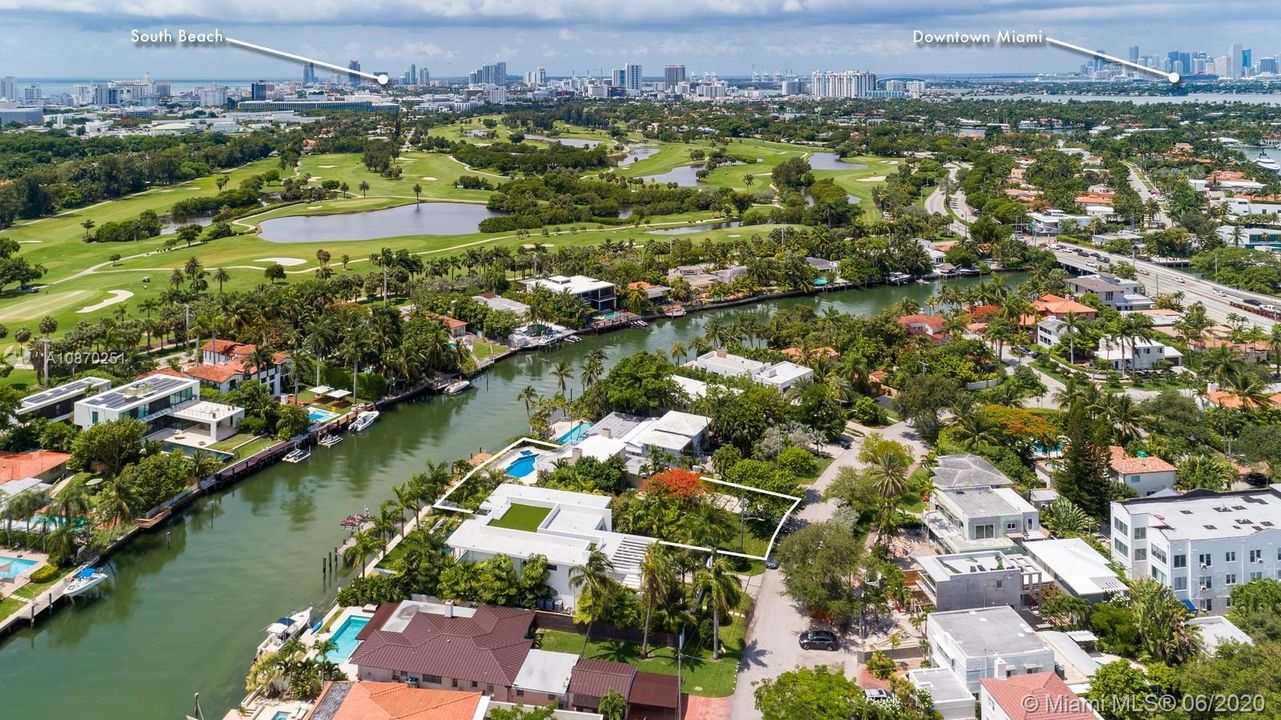 Vendido Recientemente: $2,995,000 (4 camas, 4 baños, 2680 Pies cuadrados)