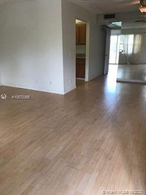 Recently Rented: $1,100 (1 beds, 1 baths, 811 Square Feet)