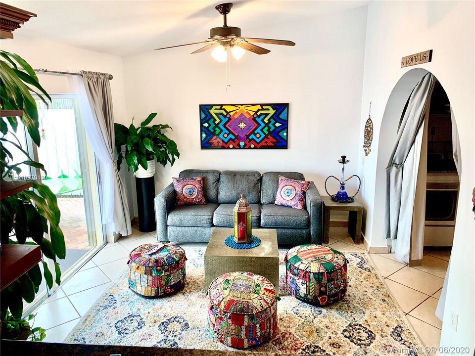 Recently Rented: $2,600 (4 beds, 2 baths, 1630 Square Feet)