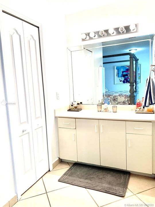 Recently Rented: $2,600 (4 beds, 2 baths, 1630 Square Feet)